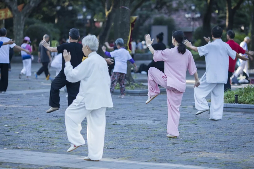听一句劝,盲目锻炼或是在养病,这些“土味锻炼”,尽早远离