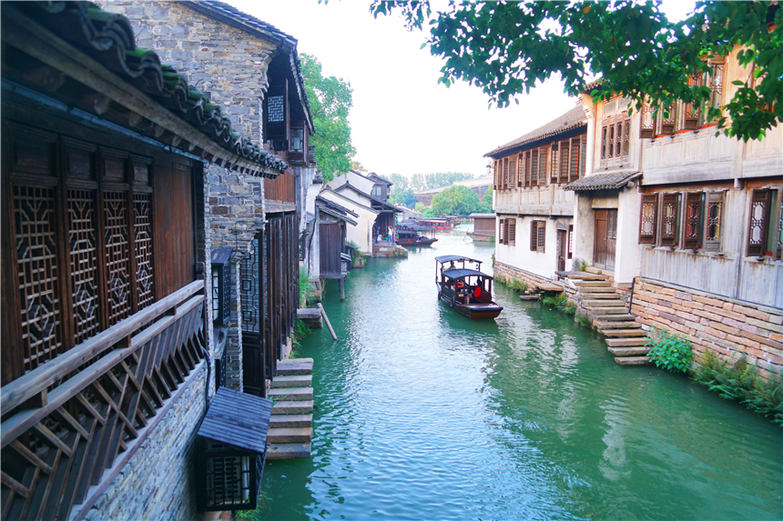 浙江有个6000年古镇，刘若英对这里情有独钟，年收入60个亿