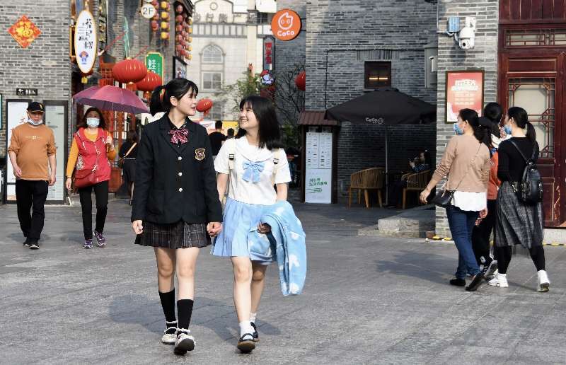 今年广西第一个30℃天气诞生,热到穿短袖!别急,冷空气已在路上……