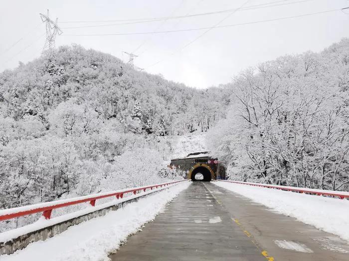 注意!受雨雪影响,西安这些路段仍实行交通管制