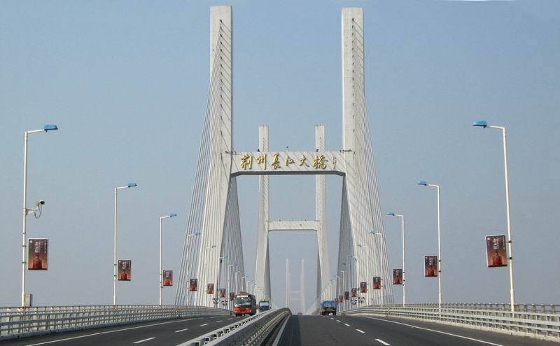 荆州2021年交通建设，共有4大亮点，2座大桥开工是关键