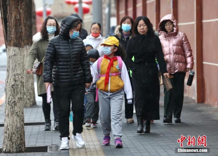 黄淮江淮等地出现较强降温 南方地区多阴雨天气