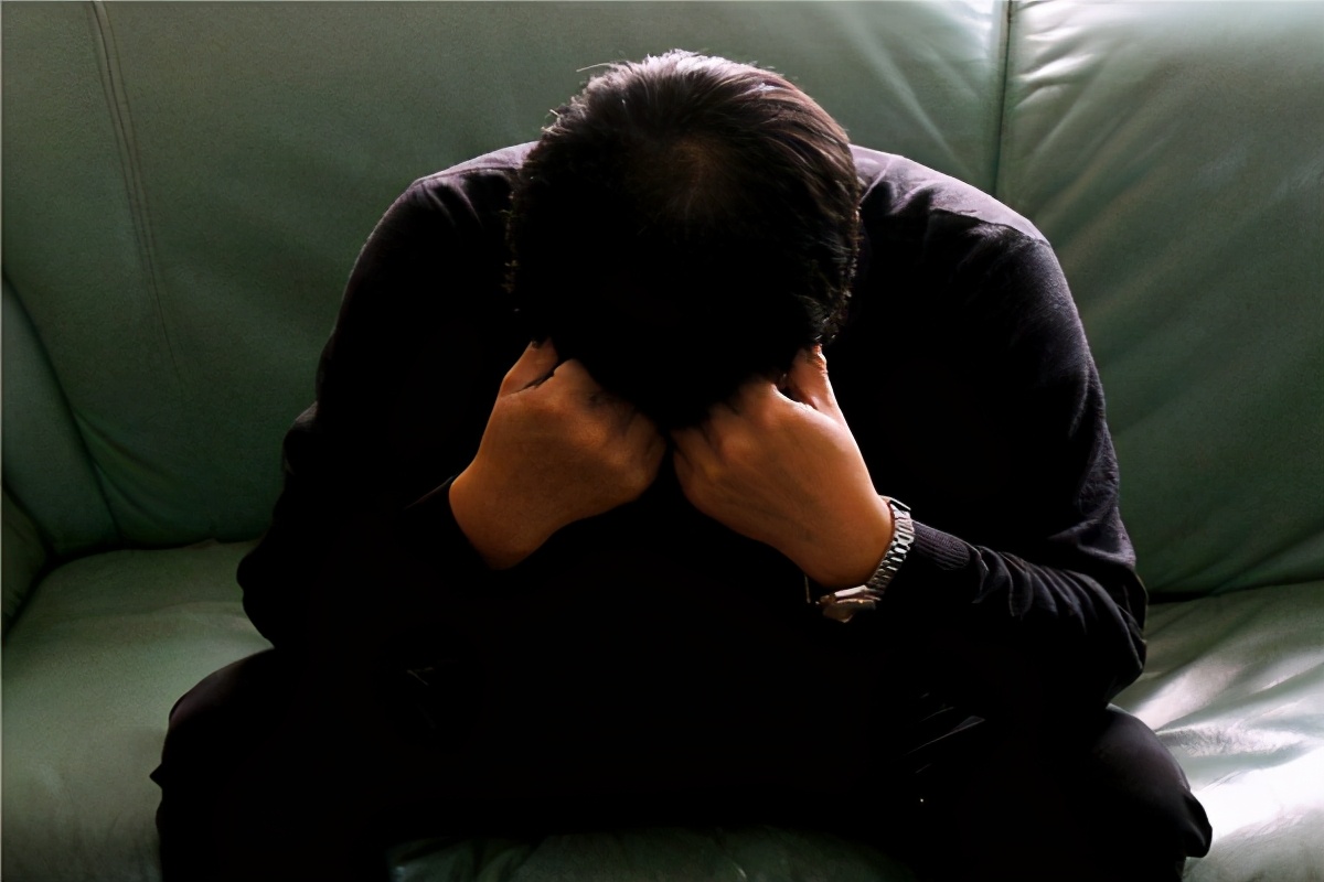 偶尔大醉一次和每天小酌,哪种更伤肝?调查978万人,有了答案