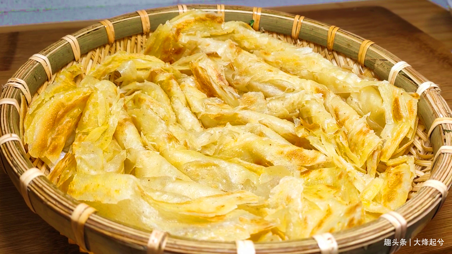 烙饼好吃有秘诀，记住这3个关键点，保证柔软多层，放凉也不硬