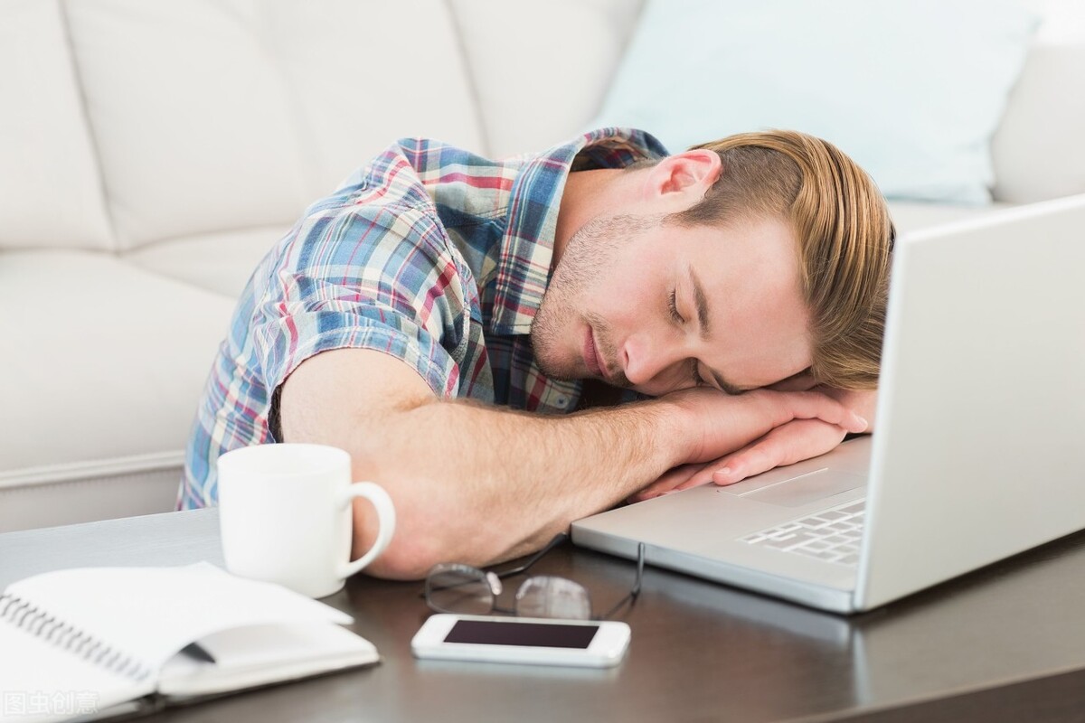 睡觉时出现3种现象，可能是血管堵住的信号，及时排查对你有利