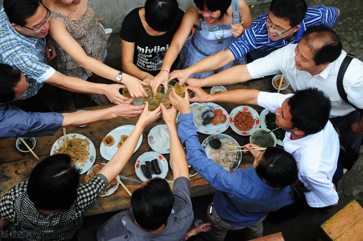 酒量不是练出来的,喝酒前掌握的小技巧让你轻松远离宿醉