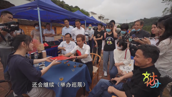 文化十分丨全国政协委员:艺术扮亮田园 文化振兴乡村