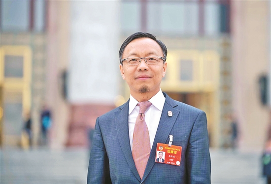 “顶流”名城如何文化“出圈”?全国人大代表、政协委员共话文化新业态