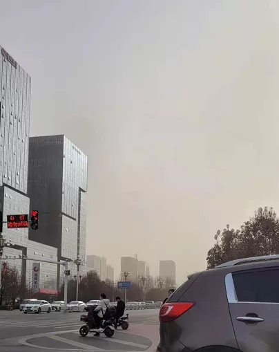 请注意防范!浮尘天气可能一直持续到17日,18日空气质量转良