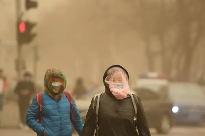 请注意防范!浮尘天气可能一直持续到17日,18日空气质量转良