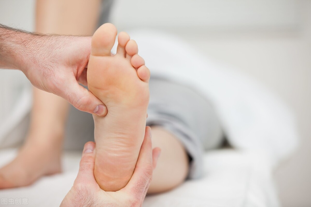 脚是人的第二心脏,中老年人日常做好3件事,强健脏腑,延缓衰老