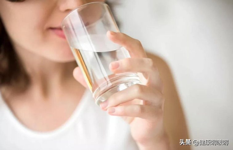 女人,35岁后,对抗衰老,少做一事,坚持二养,做好三相伴