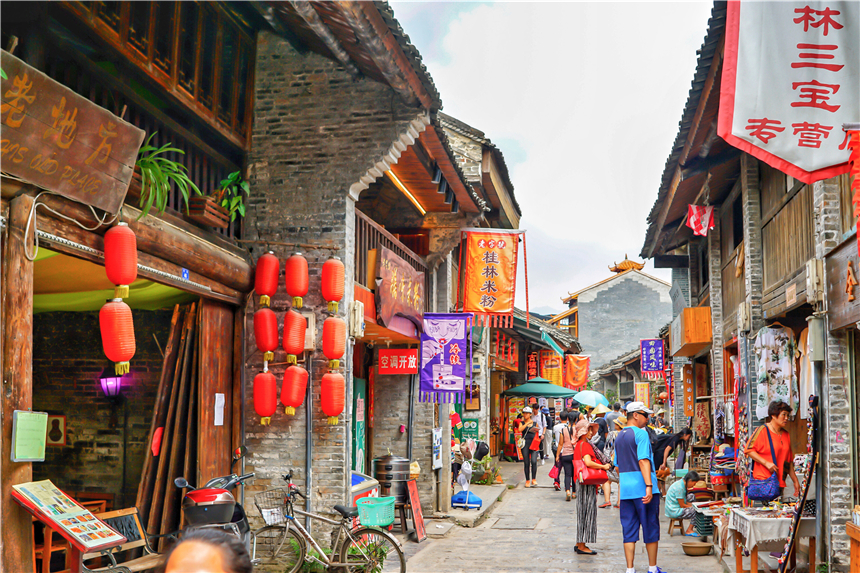 最美的桂林山水不在阳朔,在这个千年古镇,20元背景图就是这里