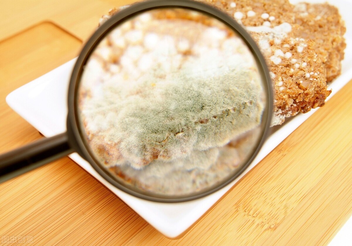 世卫组织再三提醒:这三种食物要少碰,别给血管“找罪受”