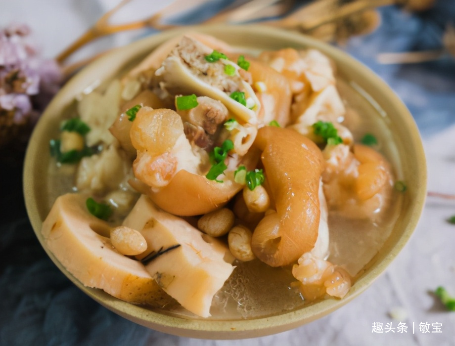 莲藕总是炖不烂？大厨：牢记这3点，莲藕粉糯入味，鲜香味道好