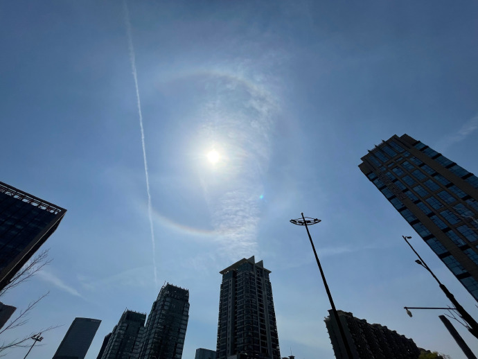 截至本月底，两场雨水已经安排上了，气温却直冲30℃~