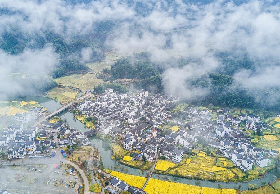 春天最适合小住三五天的12个地方，错过这些美景，又要等一年