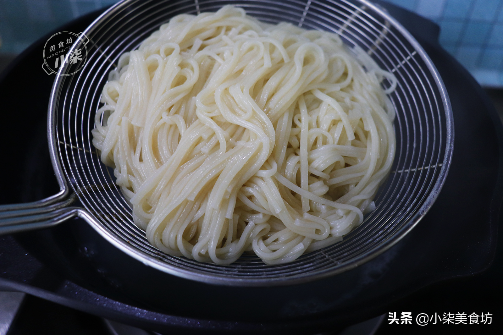 面条这样做太好吃了,做法简单省事,一周吃7次都不腻,太香了