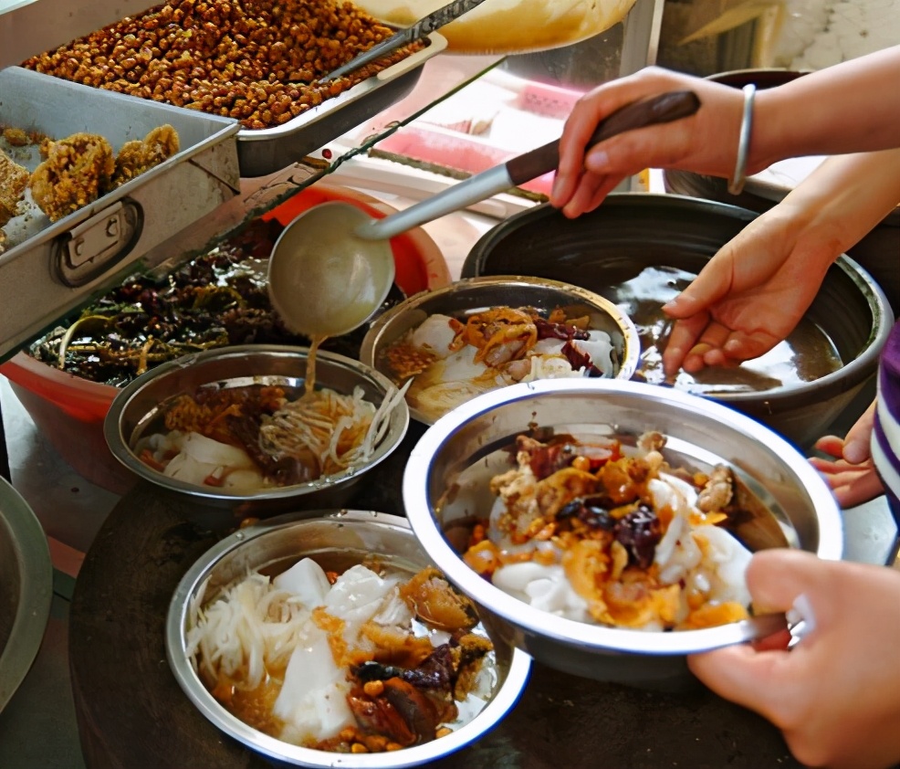 走入广西,14道传统特色美食让众多食客赞叹不已,味道独树一帜