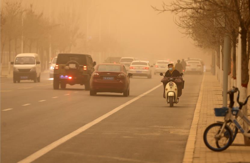 国家林草局：沙尘天气影响13个省份 约2.4亿人受影响
