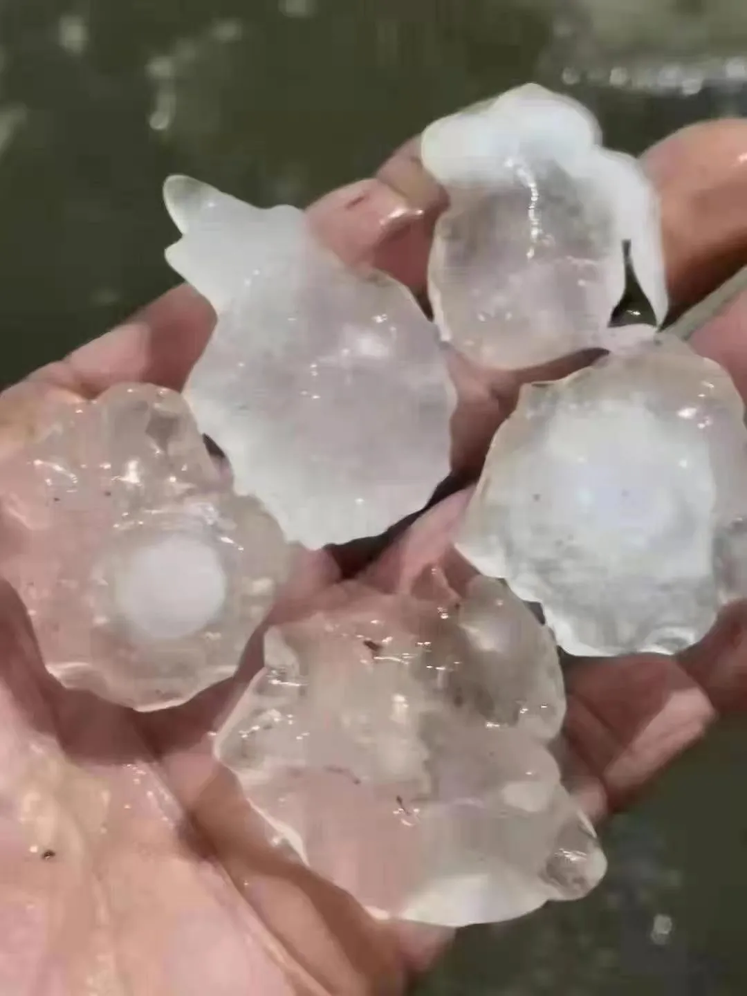 南昌下冰雹了!鸡蛋这么大!接下来天气……