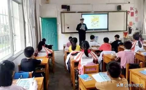 @所有家长,这些交通安全知识,请教给你的孩子~