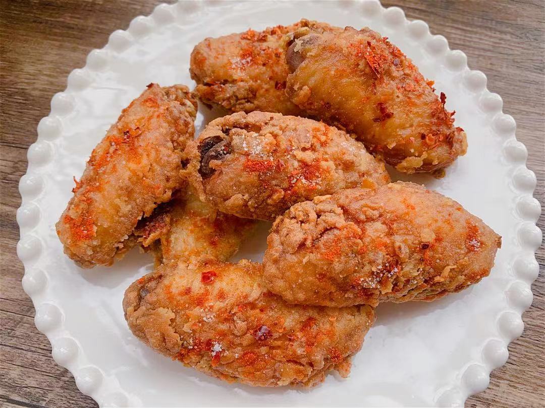3种最好吃的鸡翅做法,外皮酥脆又鲜嫩多汁,吃了根本停不下来
