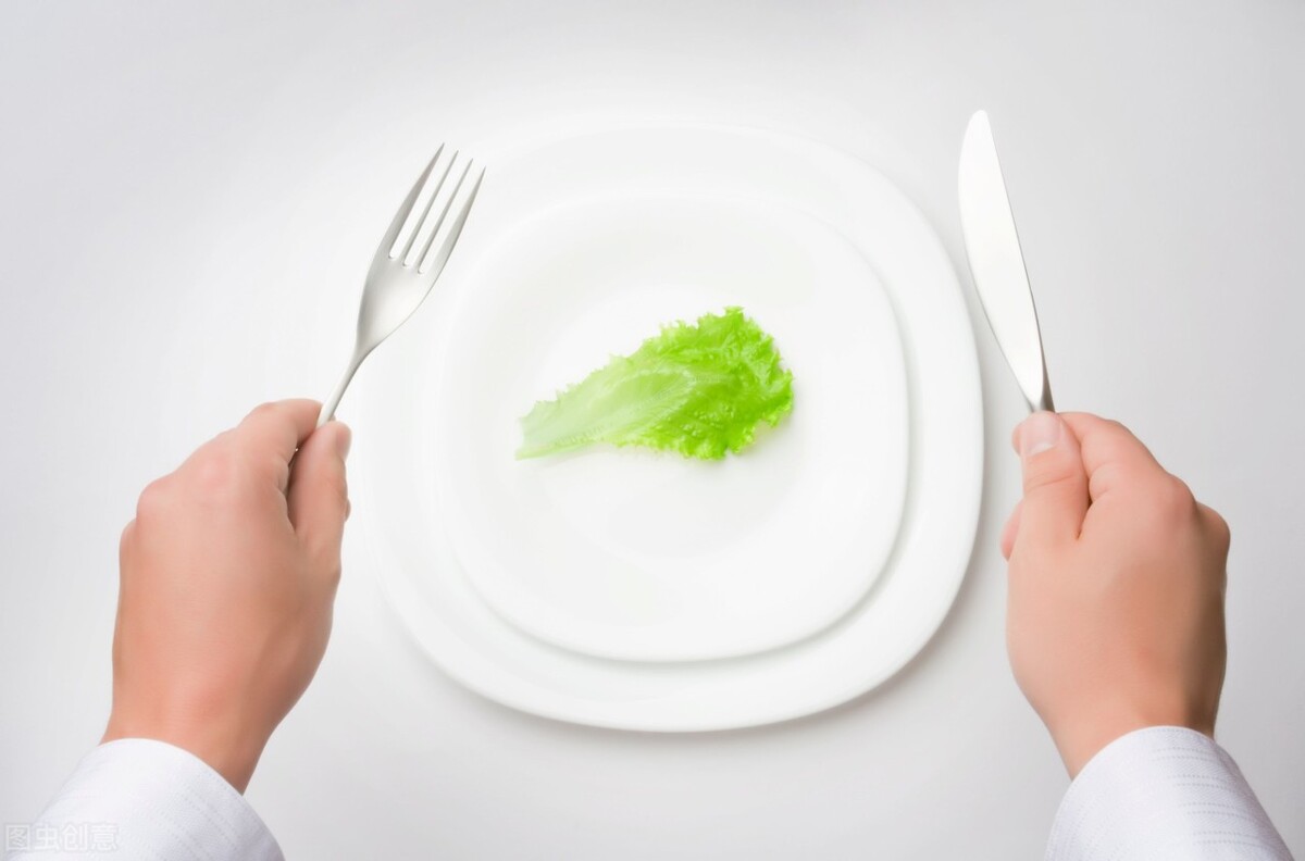 吃得越少活得越久?你要的科学解释来了,这4个饮食原则要遵守
