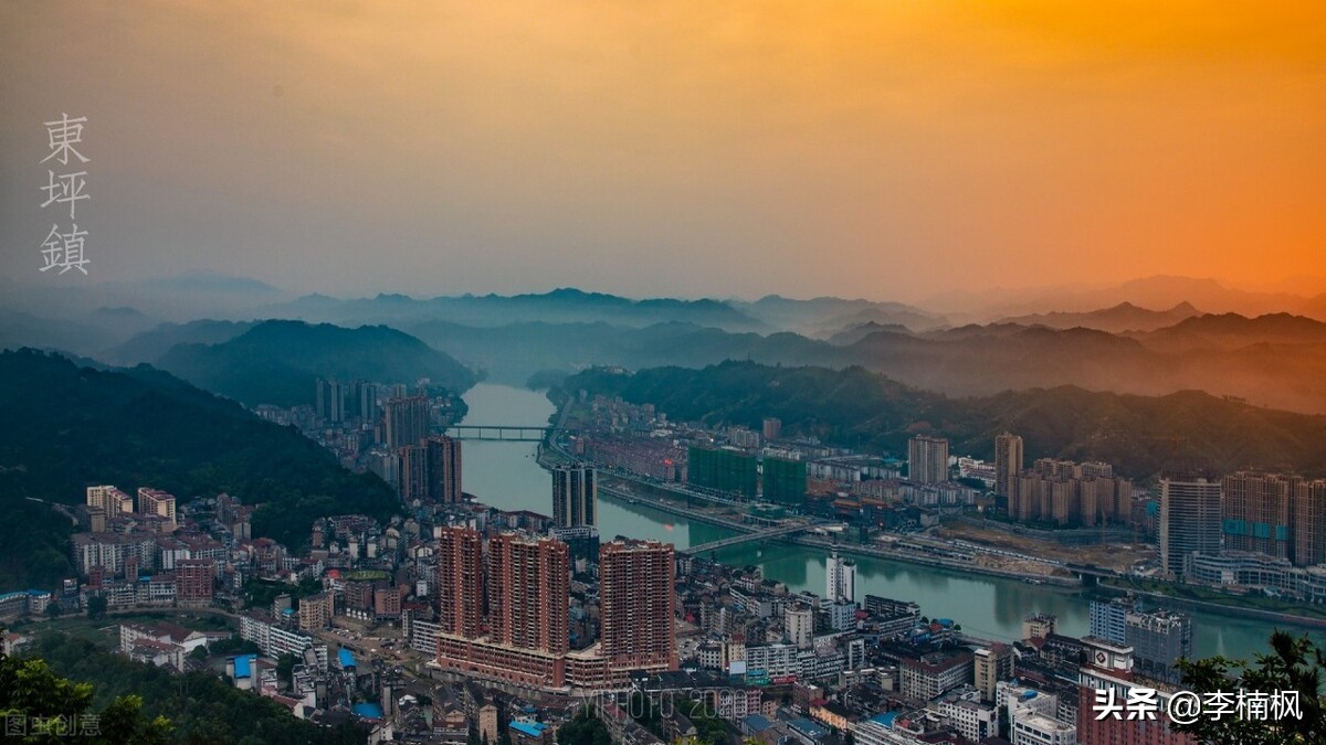 湖南的交通现状依然跟不上时代发展的步伐,应加强铁路和机场建设