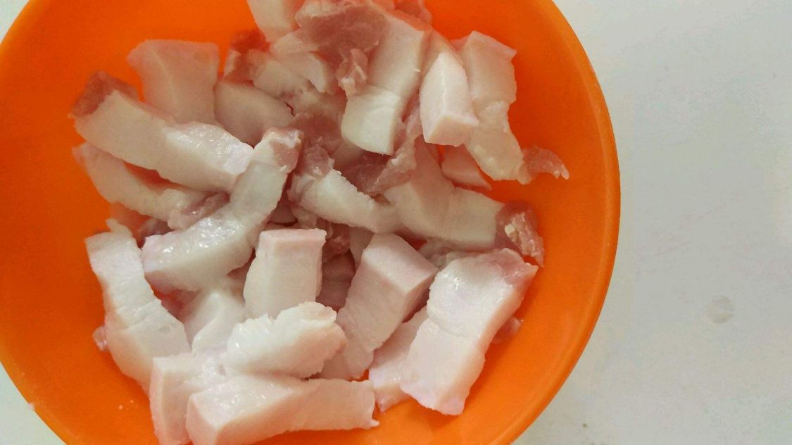 猪油渣可以防治血管疾病?到底是血管“良药”,还是健康“杀手”