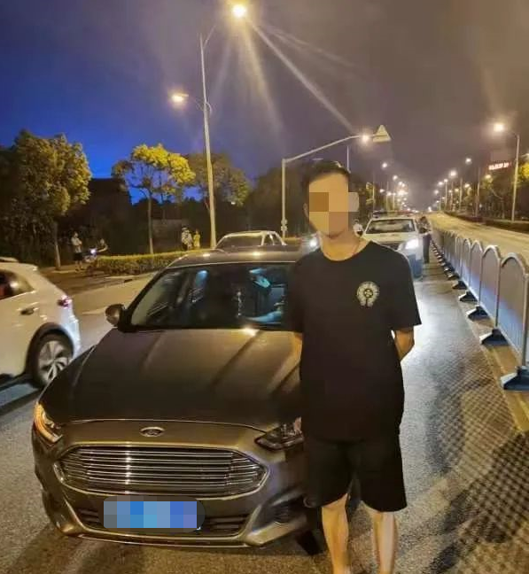 【交通】开车玩手机、酒驾……沪交警公布5起交通违法案例