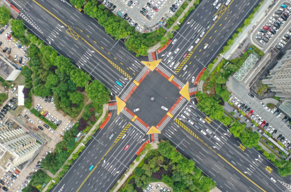 整治隐患路口871个!路口交通亡人事故同比下降35.5%永康:“路口革命”成效大