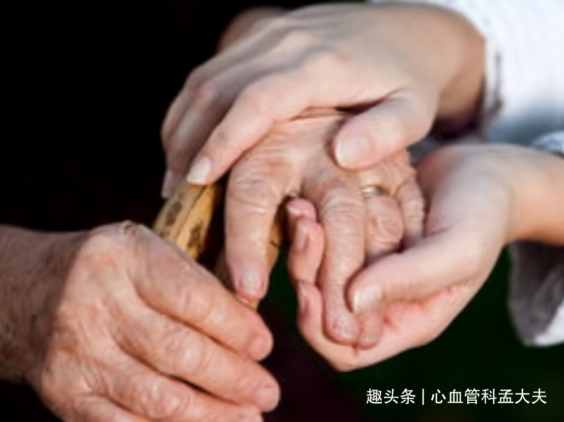 老年痴呆是吃出来的？3种饮食习惯或会增加痴呆的风险
