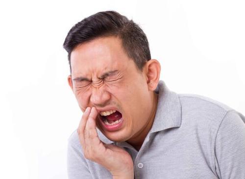心脏病发作怎么办？患上冠心病，要不要做支架手术？一文回答